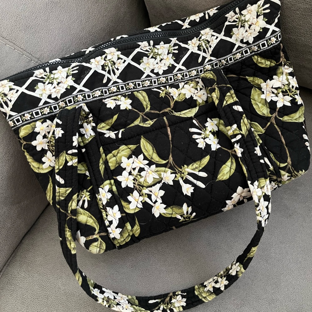 Vera Bradley villager tote in the jasmine print.